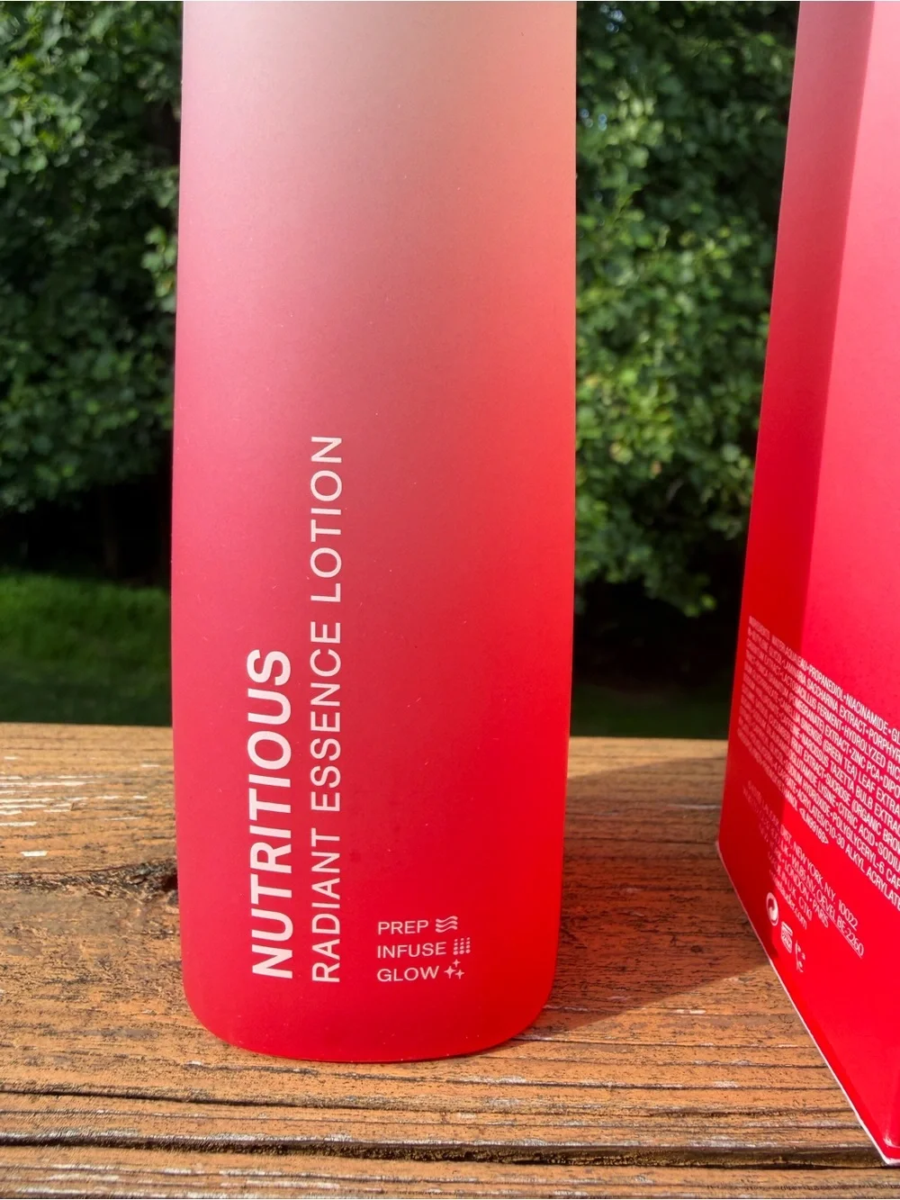 NIB NWT Estée Lauder Nutritious Radiant Essence Lotion - Sealed & Brand New - Picture 3 of 13